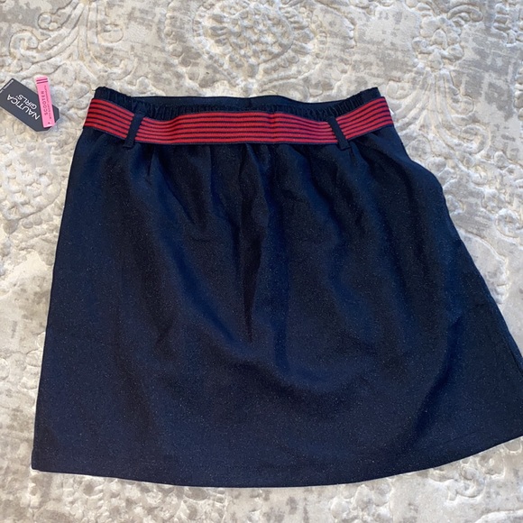 NÁUTICA Girls SIZE 12 pleated skirt with shorts - Picture 2 of 6